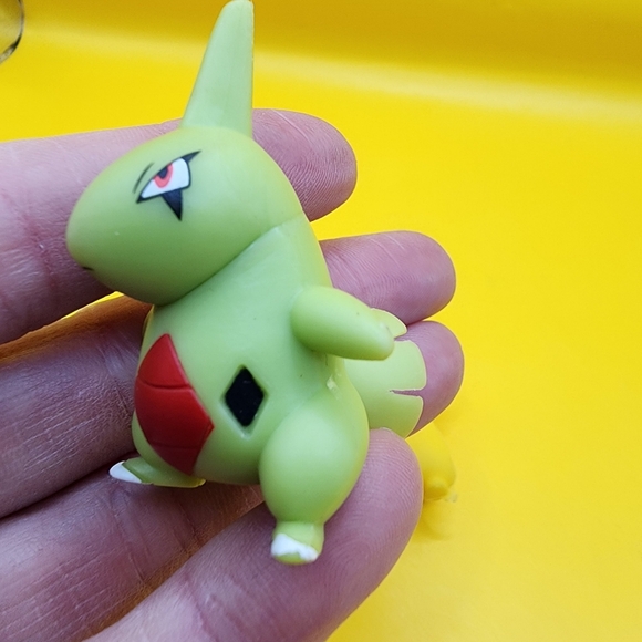 Pokemon Mixed Lot Larvitar Battle Figure & Pikachu - Picture 2 of 8